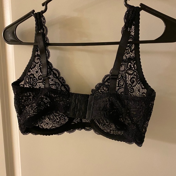 Bra - Picture 2 of 3